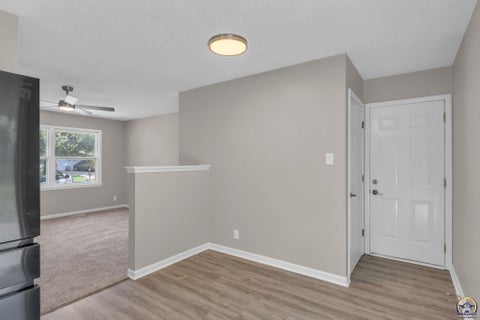 Tiny photo for 2225 SE 36th St, Topeka, KS 66605 (MLS # 246308)