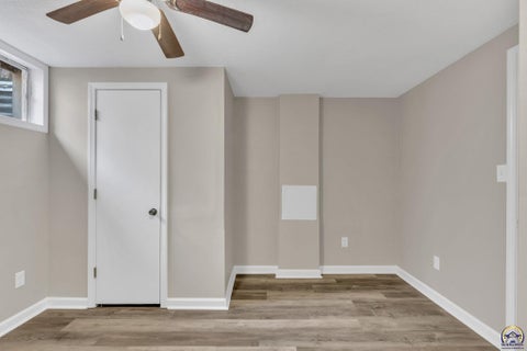 Tiny photo for 2225 SE 36th St, Topeka, KS 66605 (MLS # 246308)