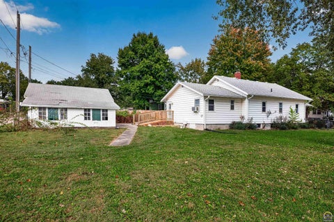 Tiny photo for 335 Topeka Ave, Holton, KS 66436 (MLS # 247133)