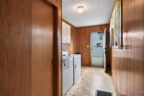 Tiny photo for 335 Topeka Ave, Holton, KS 66436 (MLS # 247133)