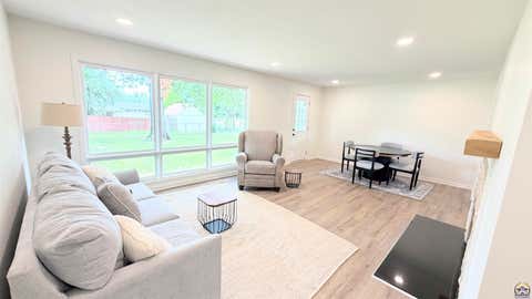 Tiny photo for 1128 Thompson St, Emporia, KS 66801 (MLS # 245798)