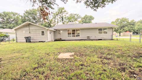 Tiny photo for 1128 Thompson St, Emporia, KS 66801 (MLS # 245798)