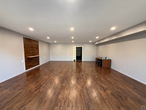 Tiny photo for 9 Commercial St, Emporia, KS 66801 (MLS # 246354)