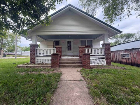 Photo of 421 Commercial St, Havensville, KS 66432 (MLS # 244445)