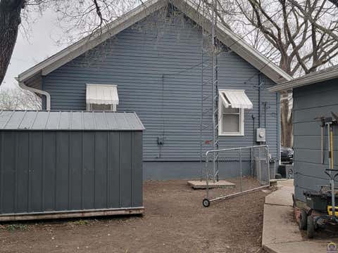 Tiny photo for 525 S Exchange St, Emporia, KS 66801 (MLS # 243746)