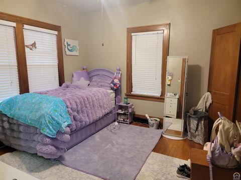 Tiny photo for 525 S Exchange St, Emporia, KS 66801 (MLS # 243746)