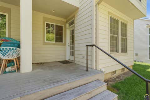 Tiny photo for 2052 Stephen Court, Manhattan, KS 66503 (MLS # 244700)