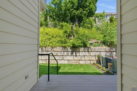 Tiny photo for 2052 Stephen Court, Manhattan, KS 66503 (MLS # 244700)
