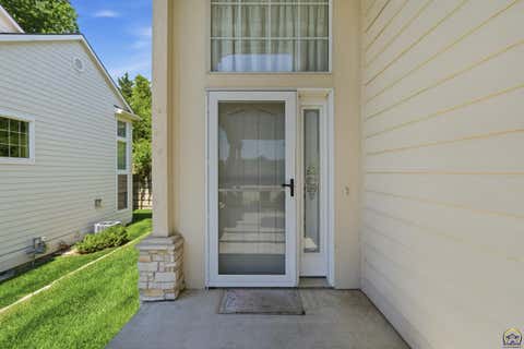 Tiny photo for 2052 Stephen Court, Manhattan, KS 66503 (MLS # 244700)