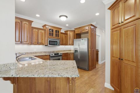 Tiny photo for 2052 Stephen Court, Manhattan, KS 66503 (MLS # 244700)