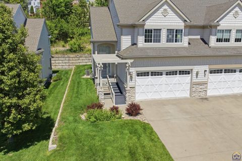 Photo of 2052 Stephen Court, Manhattan, KS 66503 (MLS # 244700)