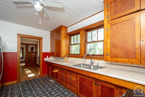 Tiny photo for 502 Sycamore St, Valley Falls, KS 66088 (MLS # 246891)