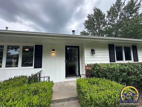 Tiny photo for 2736 SW Osborn Rd, Topeka, KS 66614 (MLS # 246832)