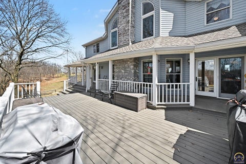 Tiny photo for 17251 Hollingsworth Rd, Basehor, KS 66007 (MLS # 243529)