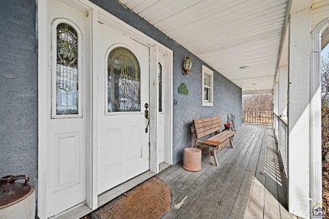 Tiny photo for 17251 Hollingsworth Rd, Basehor, KS 66007 (MLS # 243529)