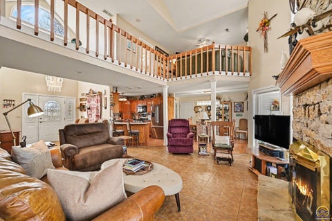 Tiny photo for 17251 Hollingsworth Rd, Basehor, KS 66007 (MLS # 243529)