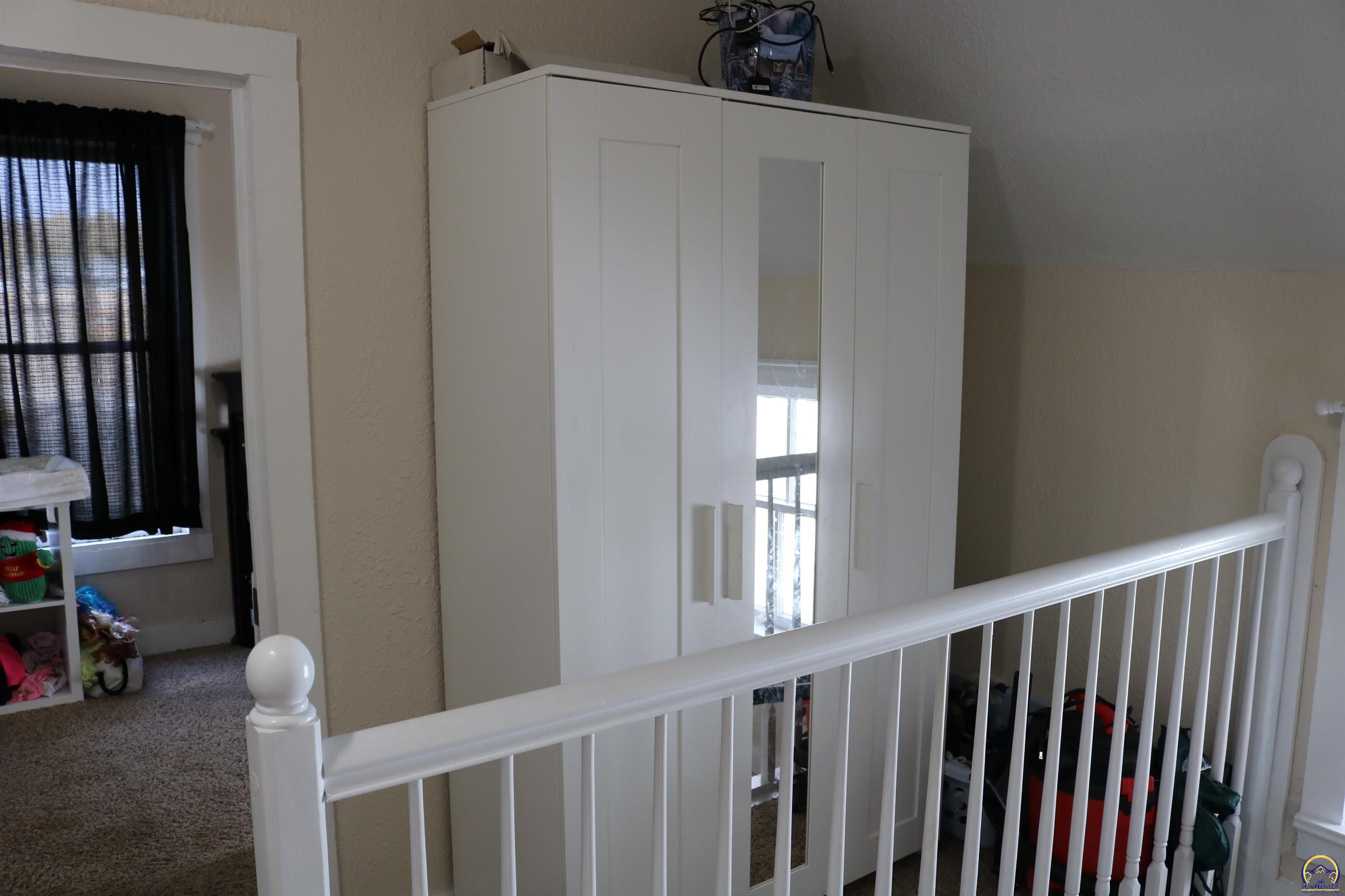 Valley Falls, Kansas 66088, United States, 4 Bedrooms Bedrooms, ,1 BathroomBathrooms,Residential,Pending,35973