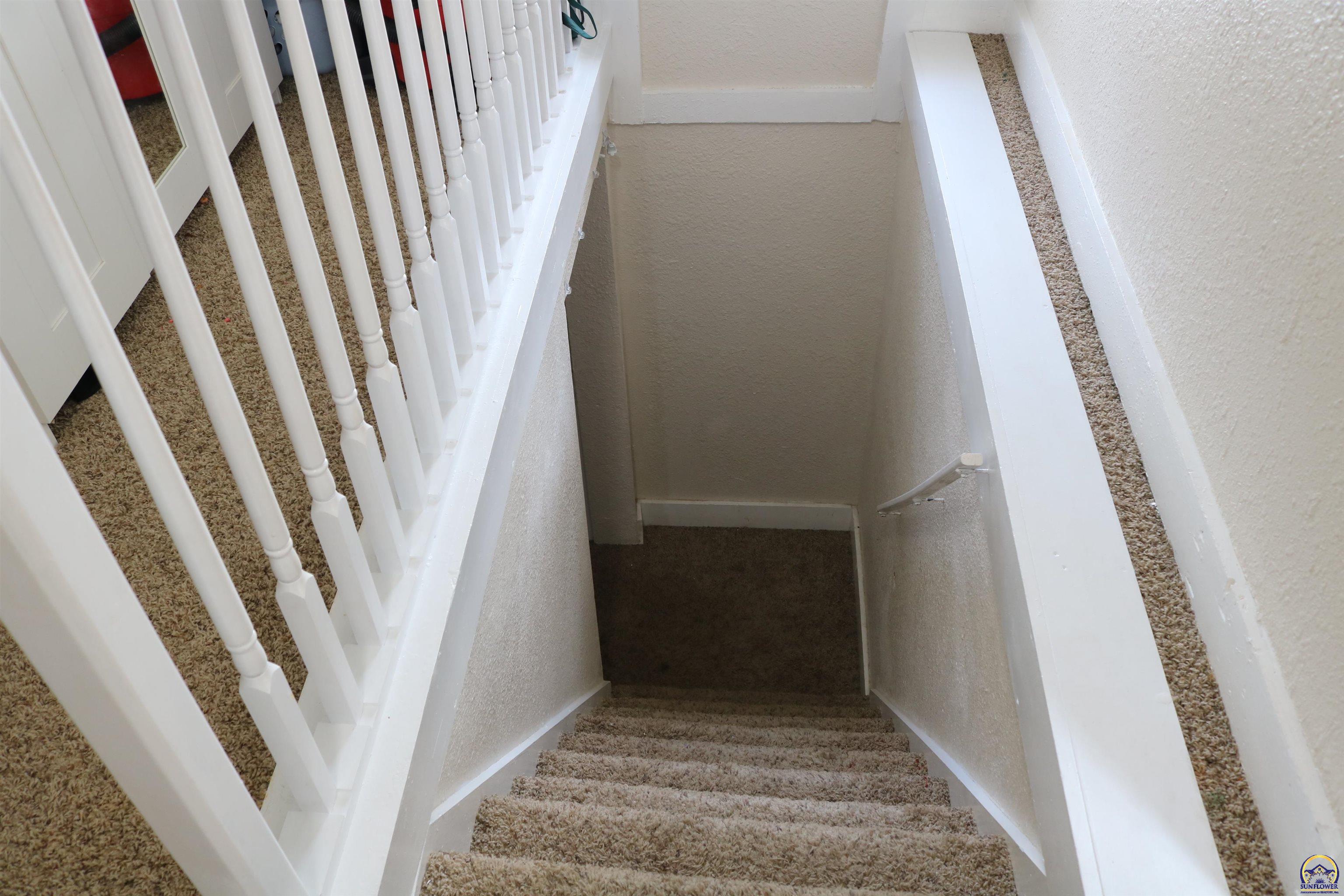 Valley Falls, Kansas 66088, United States, 4 Bedrooms Bedrooms, ,1 BathroomBathrooms,Residential,Pending,35973