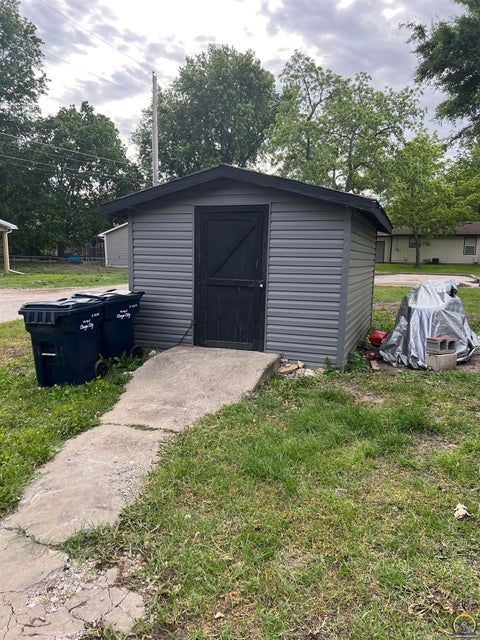 Tiny photo for 267 Main St, Osage City, KS 66523 (MLS # 244629)