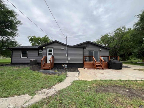 Tiny photo for 267 Main St, Osage City, KS 66523 (MLS # 244629)