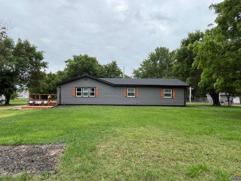 Tiny photo for 267 Main St, Osage City, KS 66523 (MLS # 244629)