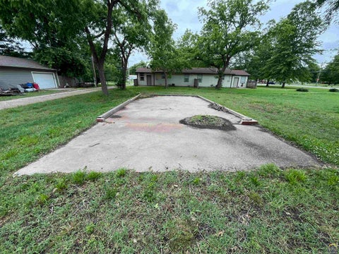 Tiny photo for 267 Main St, Osage City, KS 66523 (MLS # 244629)