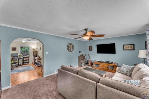 Tiny photo for 3925 N Kansas Ave, Topeka, KS 66617 (MLS # 245901)