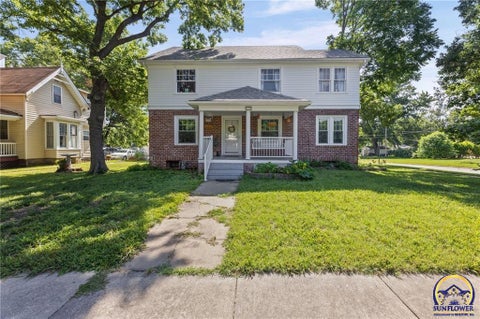 Photo of 633 S Cedar St, Ottawa, KS 66067 (MLS # 245696)