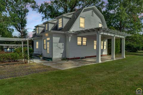Photo of 240 SW Fairlawn Rd, Topeka, KS 66606 (MLS # 246122)