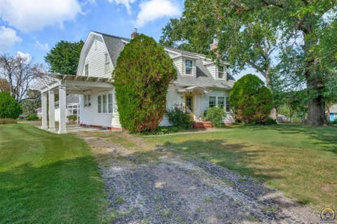 Tiny photo for 240 SW Fairlawn Rd, Topeka, KS 66606 (MLS # 246122)