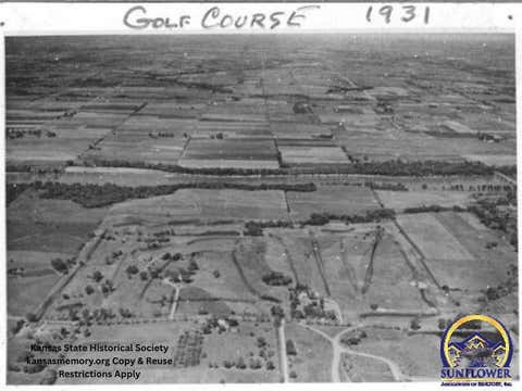 Tiny photo for 240 SW Fairlawn Rd, Topeka, KS 66606 (MLS # 246122)