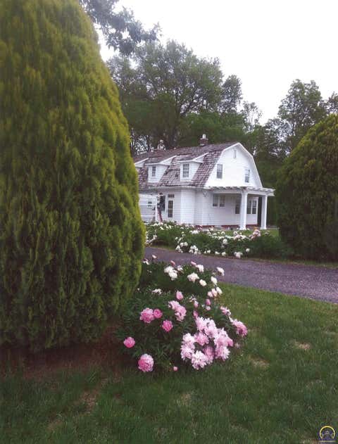 Tiny photo for 240 SW Fairlawn Rd, Topeka, KS 66606 (MLS # 246122)