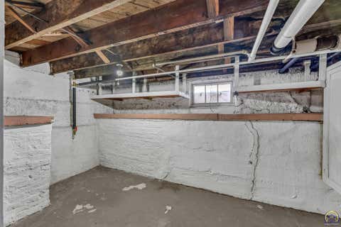 Tiny photo for 240 SW Fairlawn Rd, Topeka, KS 66606 (MLS # 246122)