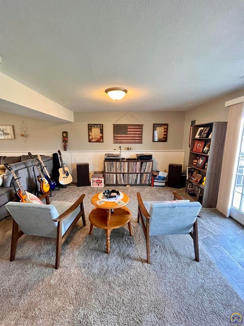 Tiny photo for 2152 Morningside Dr, Emporia, KS 66801 (MLS # 243602)