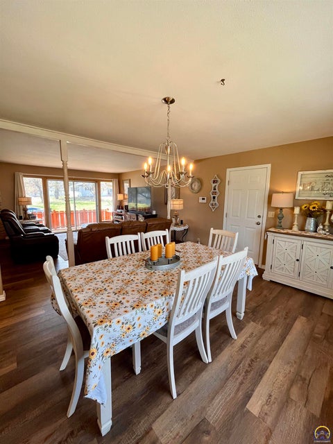 Tiny photo for 2152 Morningside Dr, Emporia, KS 66801 (MLS # 243602)