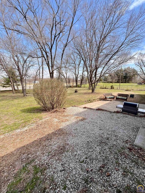 Tiny photo for 2152 Morningside Dr, Emporia, KS 66801 (MLS # 243602)