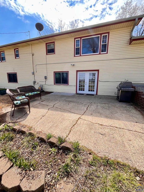 Tiny photo for 2152 Morningside Dr, Emporia, KS 66801 (MLS # 243602)