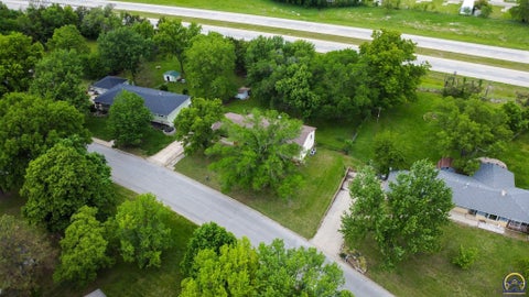 Tiny photo for 2152 Morningside Dr, Emporia, KS 66801 (MLS # 243602)