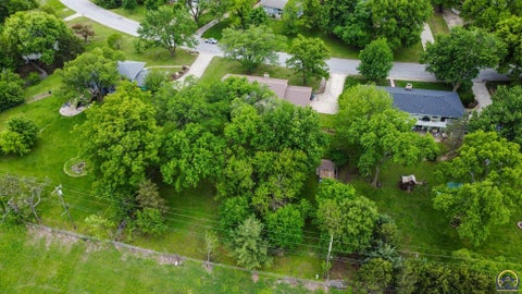 Tiny photo for 2152 Morningside Dr, Emporia, KS 66801 (MLS # 243602)