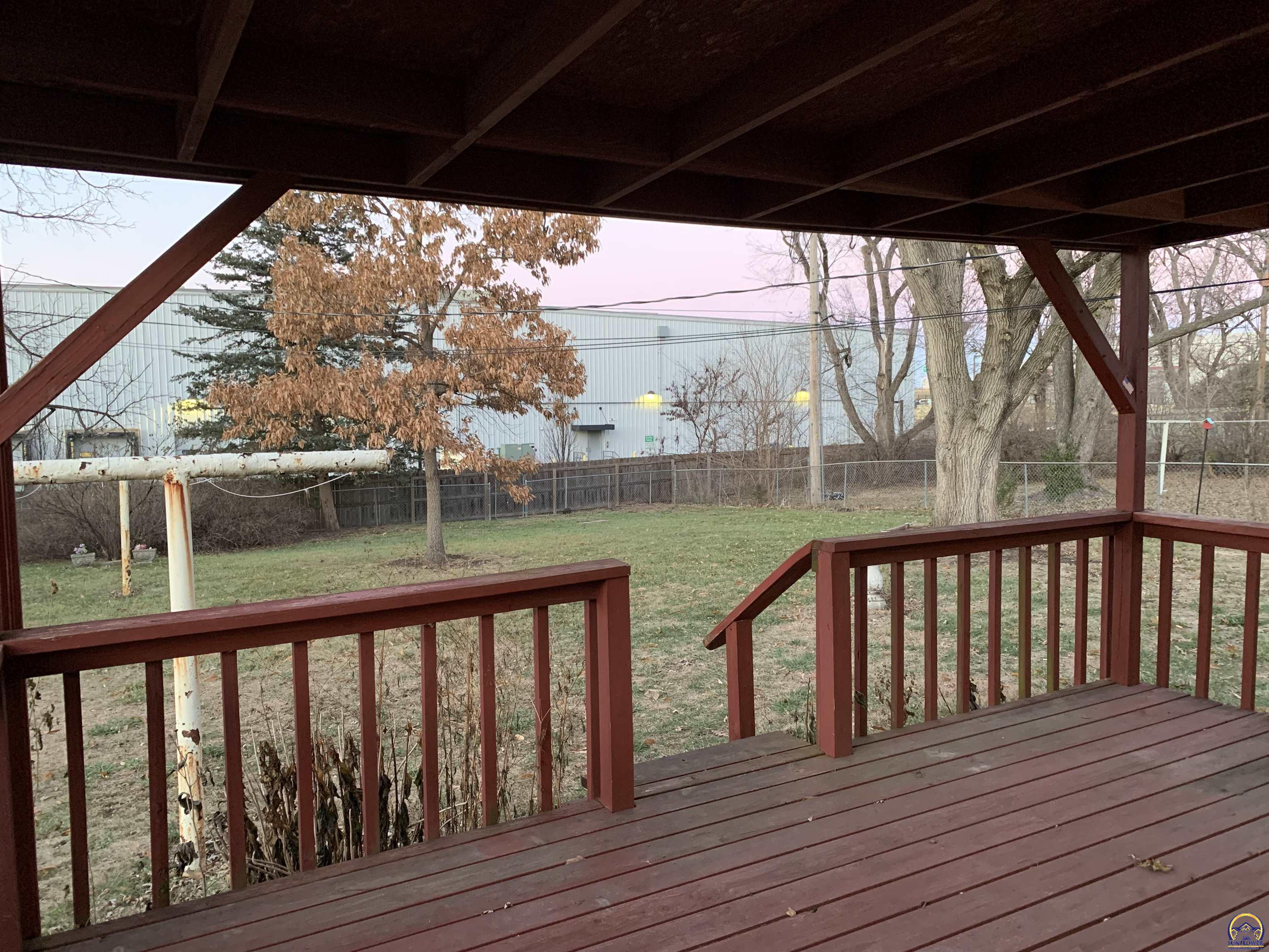 Topeka, Kansas 66614, United States, 4 Bedrooms Bedrooms, ,2 BathroomsBathrooms,Residential,Pending,68164