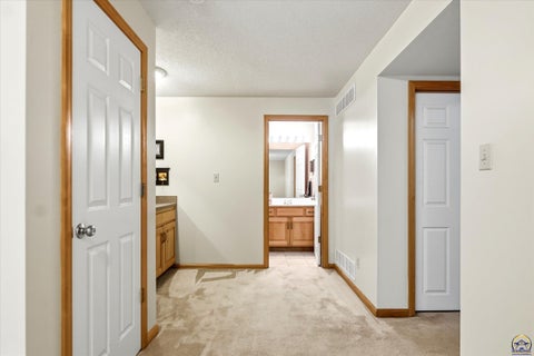 Tiny photo for 4324 SW Stone Ave, Topeka, KS 66610 (MLS # 246438)