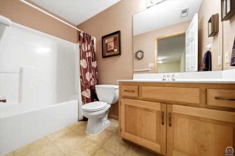 Tiny photo for 4324 SW Stone Ave, Topeka, KS 66610 (MLS # 246438)