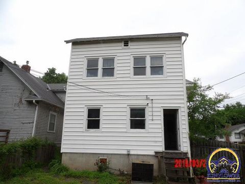 Tiny photo for 800 SW Jewell Ave, Topeka, KS 66606 (MLS # 244360)