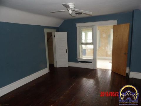 Tiny photo for 800 SW Jewell Ave, Topeka, KS 66606 (MLS # 244360)