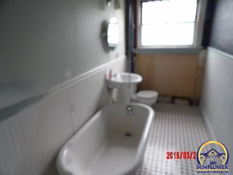 Tiny photo for 800 SW Jewell Ave, Topeka, KS 66606 (MLS # 244360)