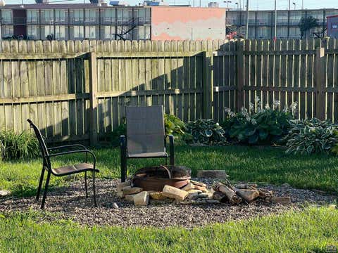 Tiny photo for 2011 Holiday Dr, Emporia, KS 66801 (MLS # 245023)