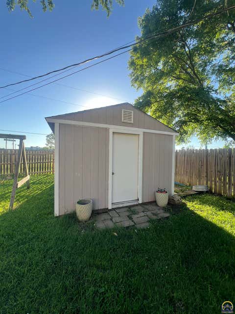 Tiny photo for 2011 Holiday Dr, Emporia, KS 66801 (MLS # 245023)