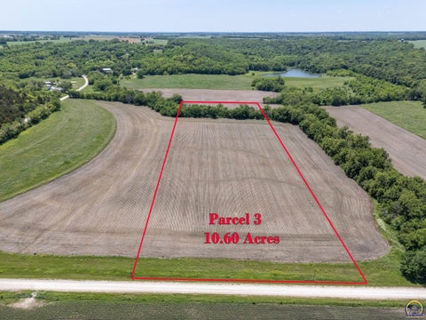 Photo of 1060 N 800 Rd, Baldwin City, KS 66066 (MLS # 244582)