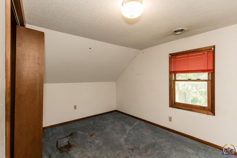 Tiny photo for 12140 Miller Rd, Harveyville, KS 66431 (MLS # 244833)