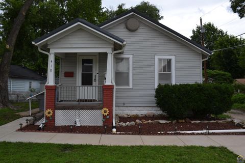 Tiny photo for 410 E 2nd Ave, Emporia, KS 66801 (MLS # 244830)
